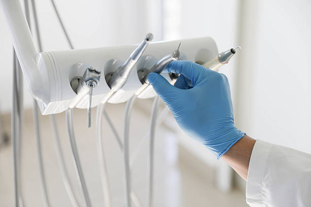 Professional Emergency Dentist technician working in Madison, MS